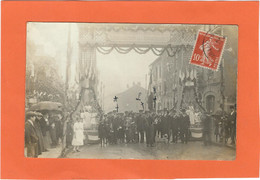 MEURTHE ET MOSELLE : Mont St Martin, Carte-Photo De L'Inauguration Des Ecoles Sous L'Arc De Triomphe, RARE, Voir Scans.. - Mont Saint Martin