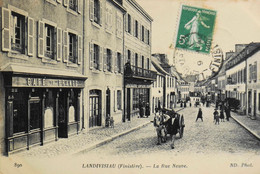 CPA. [29] Finistère > LANDIVISIAU - La Rue Neuve - Superbe Animation - TBE - Landivisiau