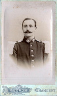 Tirage Photo Albuminé M Original Cartonné CDV Portrait De Soldat à La Jolie Moustache De Chambéry Par " Tochon ". - Antiche (ante 1900)