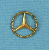 1 PIN'S //  ** LOGO / MERCEDES-BENZ ** . (A.B.) - Mercedes