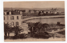 06 - ANTIBES - L'Hôtel De L'Ilette Et La Vieille Ville (Z128) - Antibes