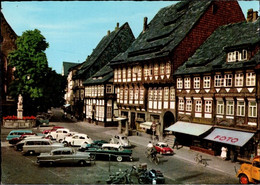 ! Moderne Ansichtskarte Einbeck, Marktplatz, Autos, Cars, Opel, VW - Passenger Cars