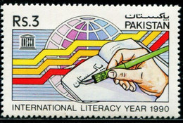PK0252 Pakistan International Literacy Year 1990 1V MNH - Pakistan