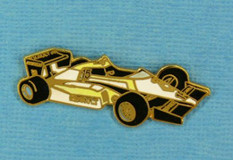 1 PIN'S //  ** F1 MONOPLACE " RENAULT RE50 " CHAMPIONNAT DU MONDE 1984 ** . (J.Y. Ségalen) - F1