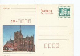 Duitsland DDR Geillustreerde Briefkaart "Rathaus Stralsund Und Nicolaikirche" Ongebruikt (6092) - Cartes Postales - Neuves