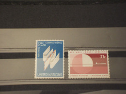 NAZIONI UNITE -ONU - N.Y.- P.A. 1977 LA POSTA 2 VALORI - NUOVI(++) - Poste Aérienne