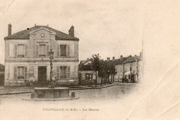 Frépillon - La Mairie - Andere Gemeenten