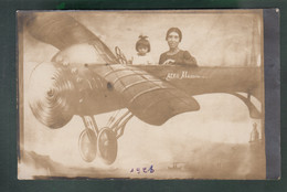 CP - 41 - Blois - Femme Et Fillette Photographiées à La Foire à Bord D'un Avion Factice - 18 Sept 1921 - Blois