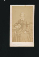 ##R  Photographie   CDV Photographe J. Cébe & P. Courleux à Douai 1865 Madame Sophie Tenier - Oud (voor 1900)