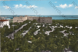 CARTOLINA  BARLETTA,PUGLIA,GIARDINI PUBBLICI ED IL CASTELLO,BELLA ITALIA,STORIA,CULTURA,RELIGIONE,MEMORIA,VIAGGIATA 1964 - Barletta