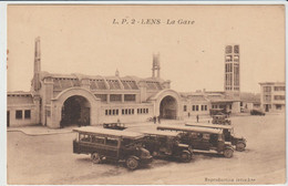 Delcampe - LENS  (62 - Pas De Calais) La Gare - Autocars - Lens