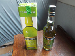 Bouteille Chartreuse Des Pères Chartreux Fabrique A La Grande Chartreuse - Alcoolici