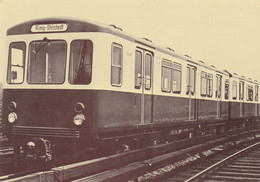 U-Bahn-Wagen Serie DT 1 Der Hamburger Hochbahn 1982 - Métro