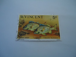ST VINCENT  USED STAMPS  FISHES   FISHES - St.Vincent (1979-...)