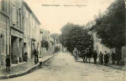 Cuxac D'aude * Avenue De La République * Café De La Paix * Attelage - Altri & Non Classificati