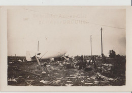 CARTE PHOTO - Débris De L'Arc-en-Ciel Piloté Par DROUHIN - COUZINET Le 08 Août 1928 - Le Bourget - Bon Etat - Unfälle