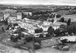 81-MAURIAC-VUE GENERALE AERIENNE DU VILLAGE - Autres & Non Classés