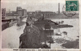 PARIS   ( 75 ) PARIS INONDE  ( JANVIER 1910 )    RUE LECOURBE ( JARDINS MARAICHERS ) - Floods