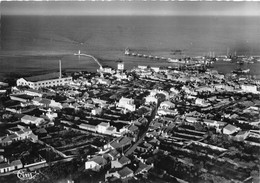 85-L'ILE-D'YEU- PORT JOINVILLE- VUE PANORAMIQUE AERIENNE DE LA VILLE ET LE PORT - Ile D'Yeu