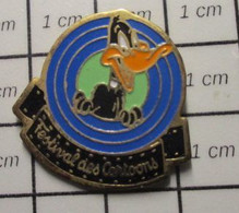 710a Pin's Pins / Beau Et Rare / THEME : CINEMA / DESSIN ANIME DAFFY DUCK CANARD FESTIVAL DES CARTOONS - Cinéma