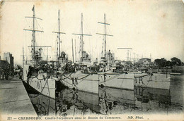 Cherbourg * Contre Torpilleurs Dans Le Bassin Du Commerce * Navire De Guerre * Militaria - Cherbourg