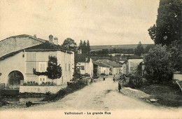 Valfroicourt * La Grande Rue * Abreuvoir Mare - Autres & Non Classés