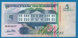 SURINAME 5 GULDEN 01.12.1996 # AE856007 P# 136b Toucan  Central Bank Building - Surinam