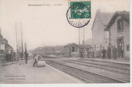 CPA Champagné - La Gare (avec Animation) - Sonstige Gemeinden