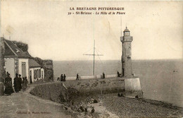 St Brieuc * Vue Sur Le Môle Et Le Phare * Lighthouse - Saint-Brieuc