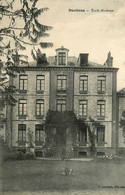 Doullens * Façade De L'école Moderne - Doullens