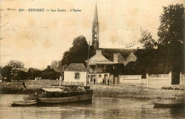 Bénodet * Vue Sur Les Quais * L'église Du Village * Bateau Péniche - Bénodet