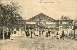 Brest * Rue Et La Gare Ouest état * Ligne Chemin De Fer - Brest