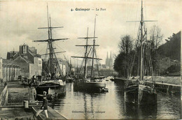 Quimper * Vue Sur Le Port * Bateau Voilier Goélette - Quimper