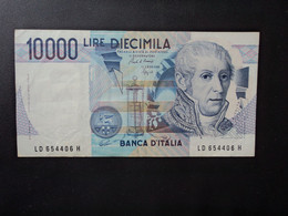 ITALIE : 10 000 LIRE  22.11.1989    CI 82 BS 588 / P 112b     TTB+  * - 10.000 Lire