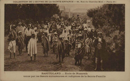 BASUTOLAND - Ecole De Nazareth, Tenue Par Des Soeurs Européennes Et Indigènes De La Sainte-Famille - Lesotho