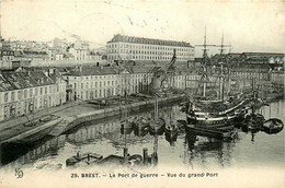 Brest * Le Port De Guerre * Vue Du Grand Port * Bateau Voilier - Brest