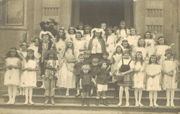 I28/04 - Photo Carte - TARARE - Les Prix Des Ecoles 1925 - Children And Family Groups