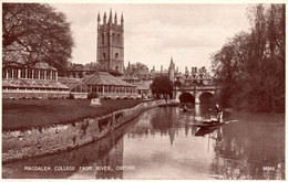 Oxford - Magdalen College From River - Oxford