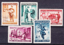 Yugoslavia Kingdom 1940 Mi#408-412 Mint Hinged - Neufs