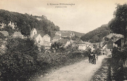 Delcampe - 68 - HAUT-RHIN - FERETTE - Vue Générale - Attelage  (10074) - Ferrette