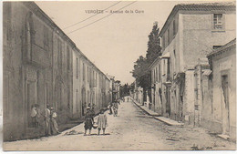 30 VERGEZE   Avenue  De La Gare - Vergèze