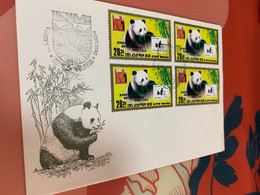 Korea Stamp FDC Cover Pandas Perf - Corea Del Nord