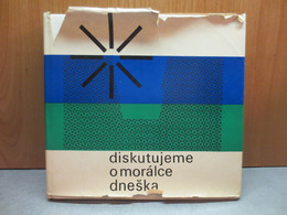 Josef Koudelka - Diskutujeme O Moralce Dneska - Very Nice Photos - 1965 - Livres Anciens
