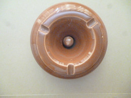 ASH TRAY WITH BASE AS BOWL FOR WATER FOR ASH - Porzellan