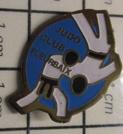 610D Pin's Pins / Beau Et Rare / THEME : SPORTS / JUDO KARATE JUDO-CLUB FLEURBAIX Pas-de-Calais En Région Hauts-de - Judo