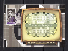✅ 2013 " PIONNIERS DE LA TV : CATHERINE LANGEAIS " Sur Carte Maximum N° YT 4813 Parfait état. CM - 2010-2019