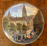 SCATOLA INGLESE Primi ‘900 CERAMICA , Coperchio Decorato Con Piazza E Personaggi - Non Classés