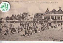 44  - Carte Postale Ancienne De PORNICHET   Expérience De Culture Physique Féminine  Devant Le Casino - Pornichet