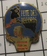 1818b Pin's Pins / Beau Et Rare / THEME : VILLES / NANCY 92 FETE DES RECORDS Record De La Fête La + Nulle ? - Villes