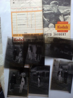 Pochette Kodak Avec 6 Négatifs - 5 Déguisement Pierrot Et Mousquetaire Et 1 Auto Dauphine Et Chien - Non Classés